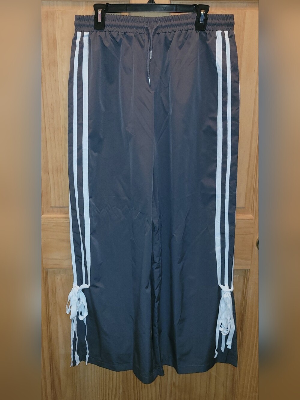 Women's Gray Y2K Wide Leg Track Pants with Long White Ties on the Sides XL